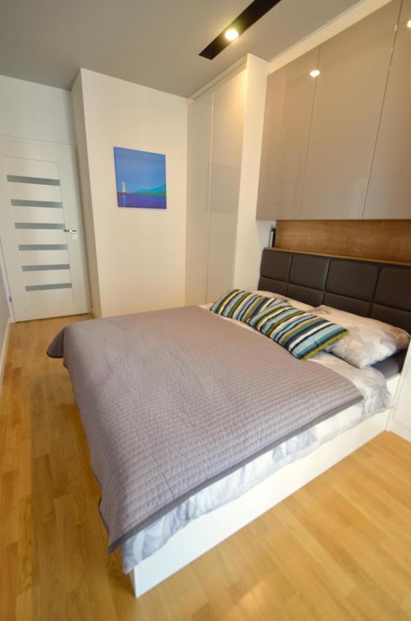 Center Rooms Ilumino Лодзь Экстерьер фото